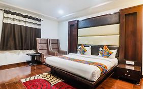 Fabexpress Sandberry - Prashant Vihar Hotel Delhi (national Capital Territory Of India) 3*